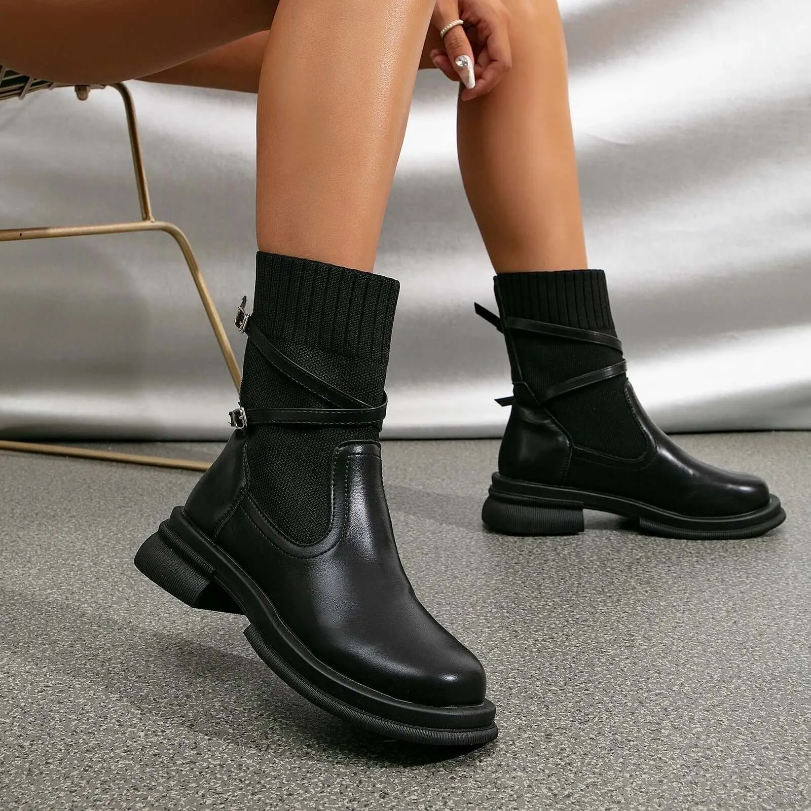 Women's Retro Platform Boots: Chunky Sole Ankle Boots